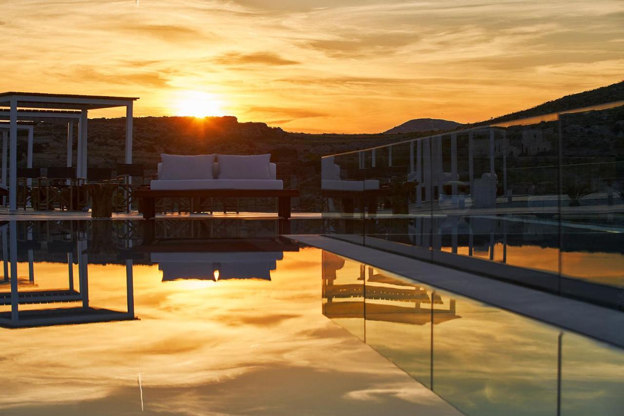 Avaton Hotel Folegandros Town Exterior photo